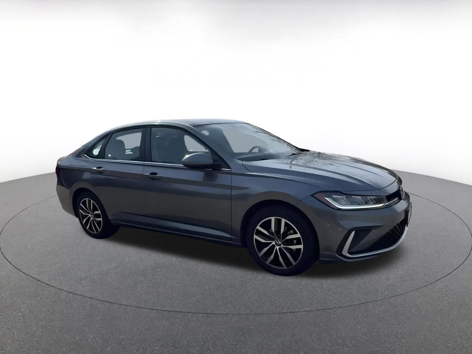 Thumbnail: 2025 Volkswagen Jetta - 2