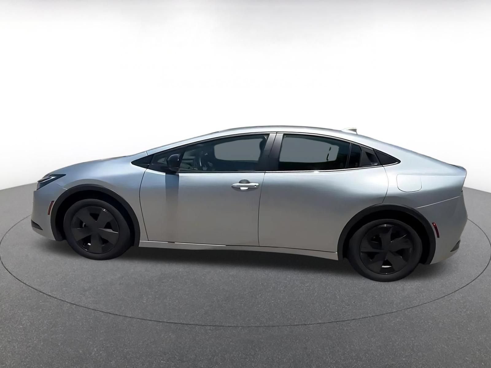 Thumbnail: 2025 Toyota Prius - 9