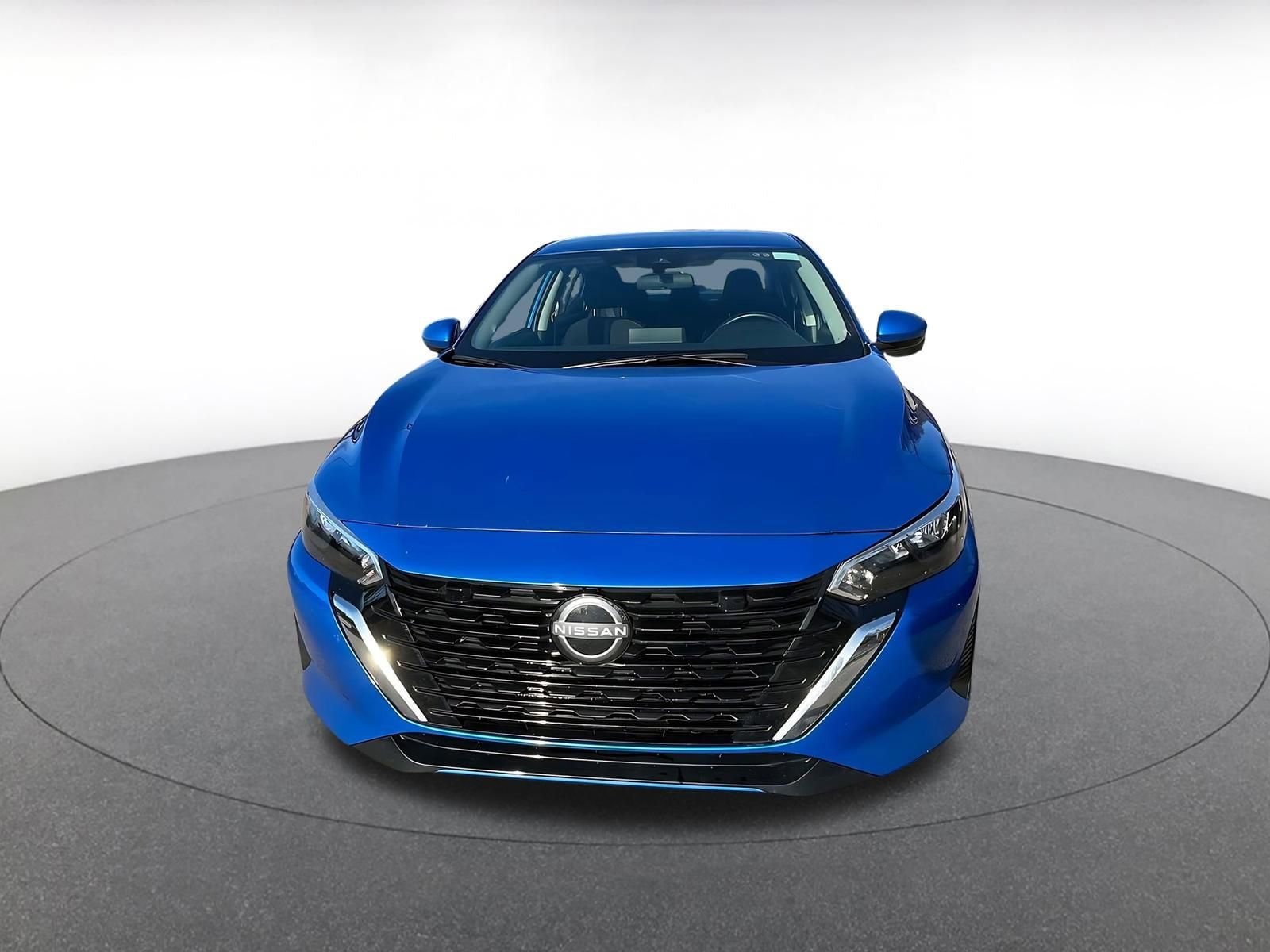 Thumbnail: 2025 Nissan Sentra - 2