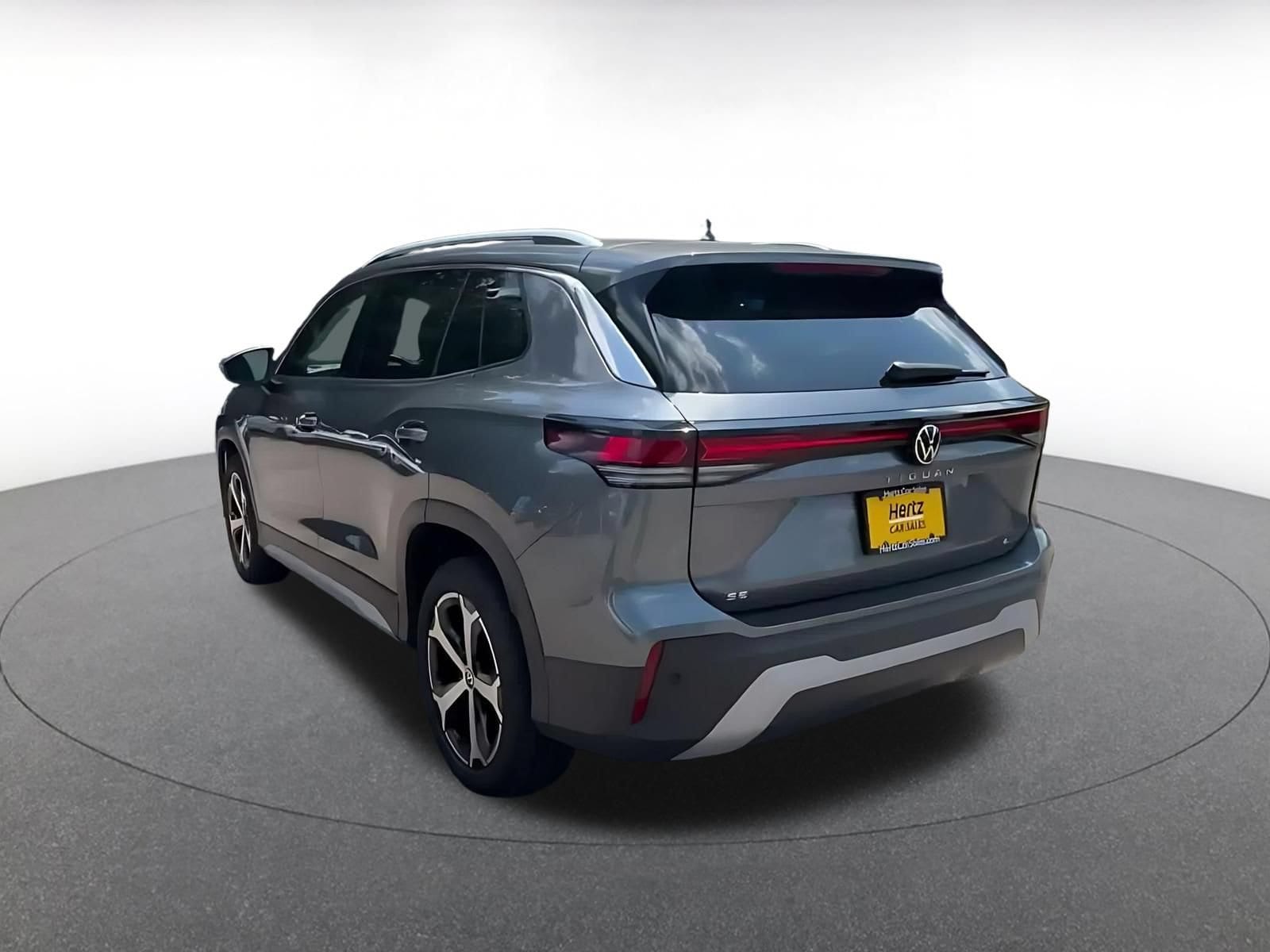 Thumbnail: 2026 Volkswagen Tiguan - 10
