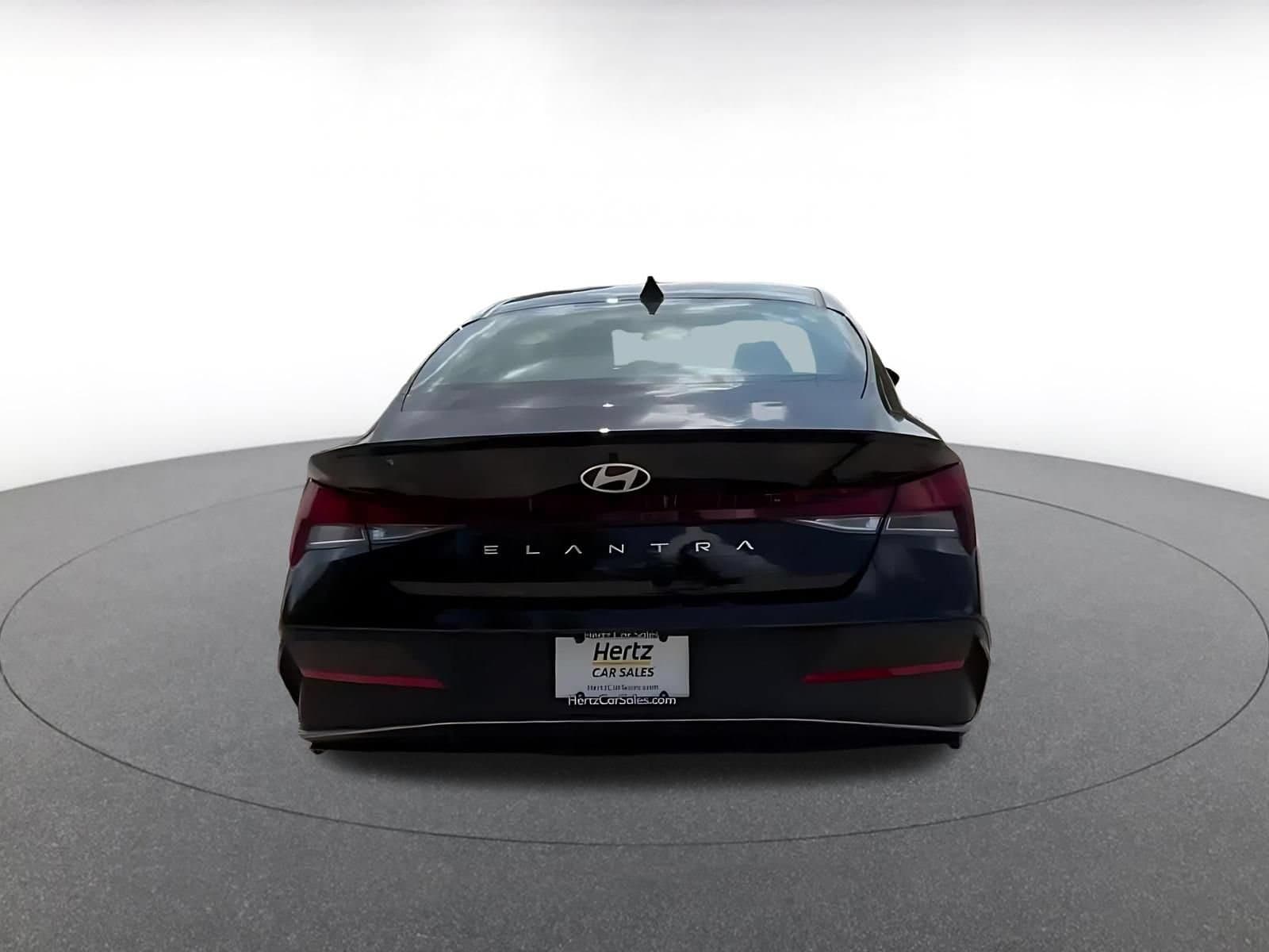 Thumbnail: 2026 Hyundai Elantra - 12
