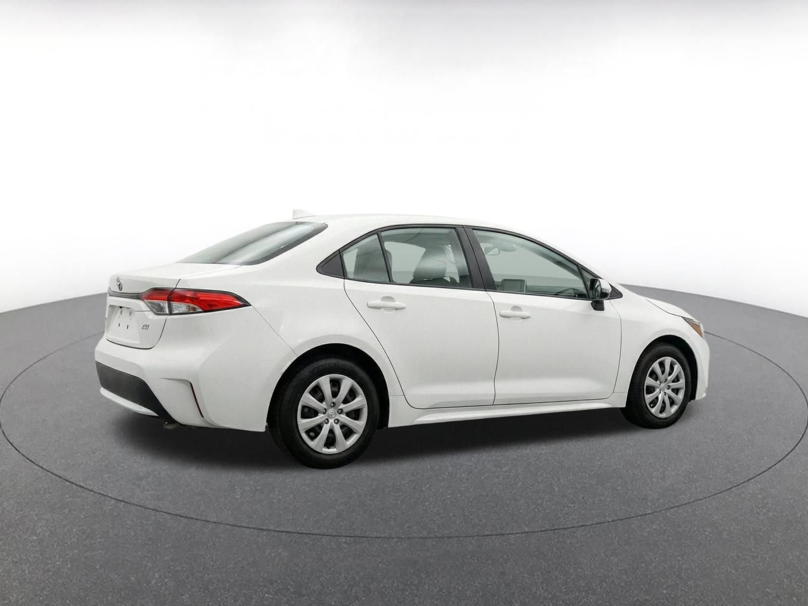 Thumbnail: 2025 Toyota Corolla - 9