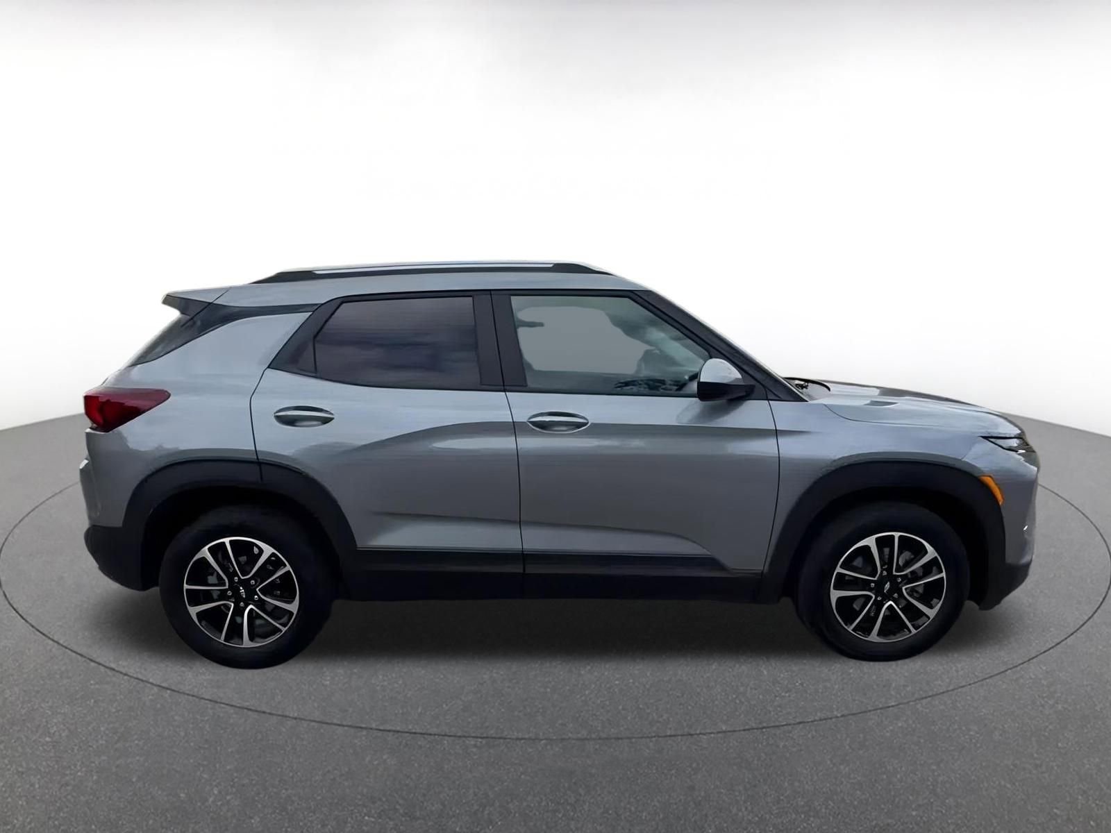 Thumbnail: 2025 Chevrolet TrailBlazer - 16