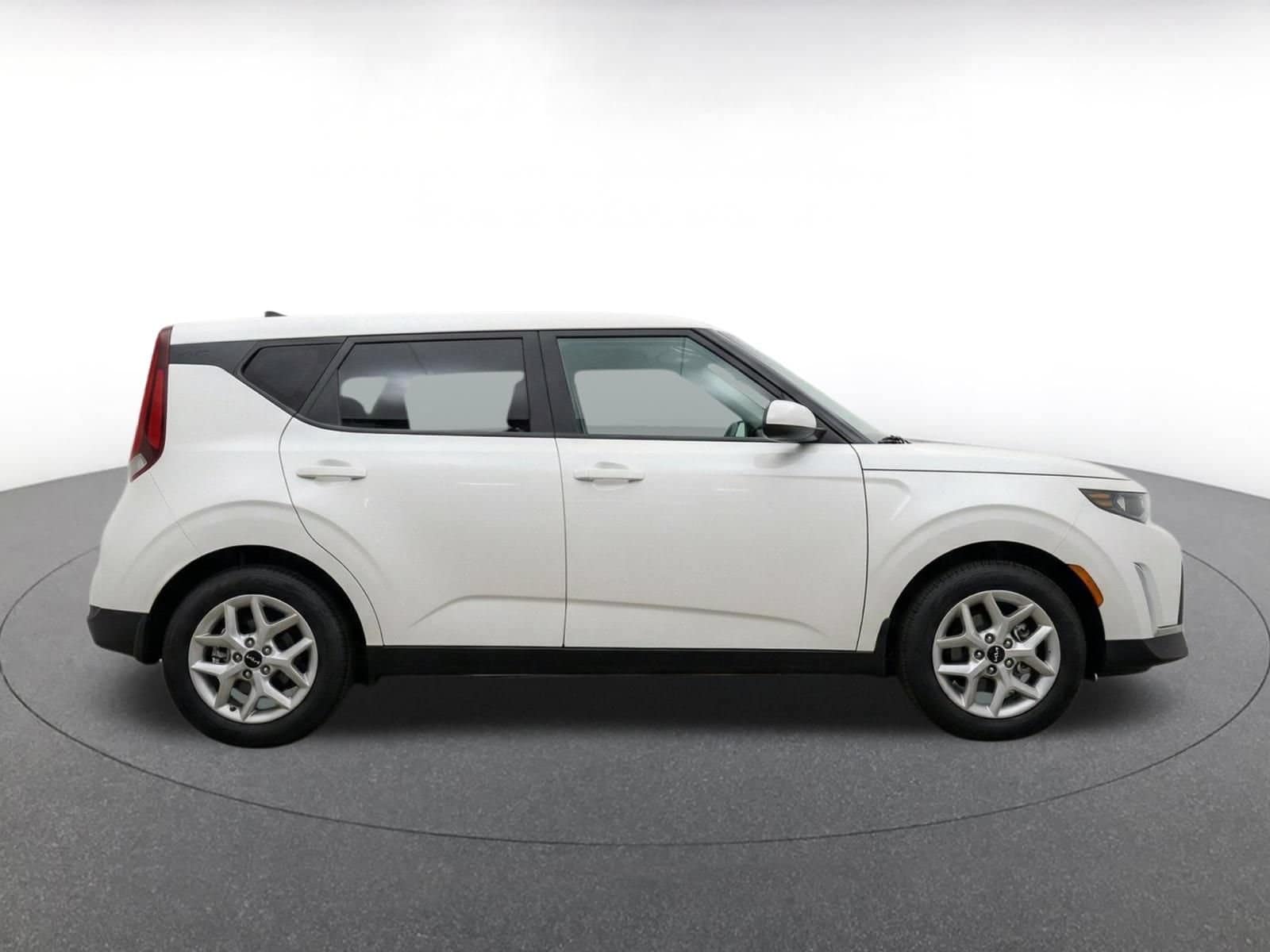 Thumbnail: 2025 Kia Soul - 10
