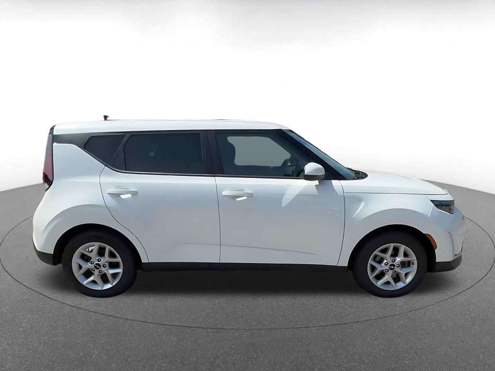 Thumbnail: 2025 Kia Soul - 16
