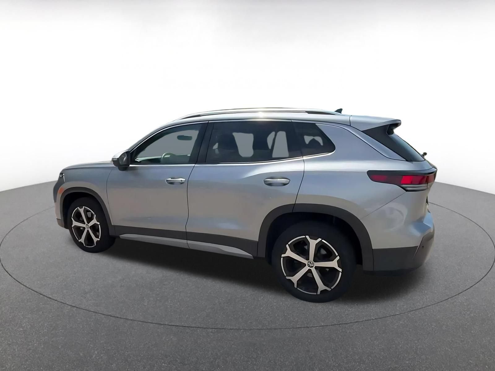 Thumbnail: 2026 Volkswagen Tiguan - 9