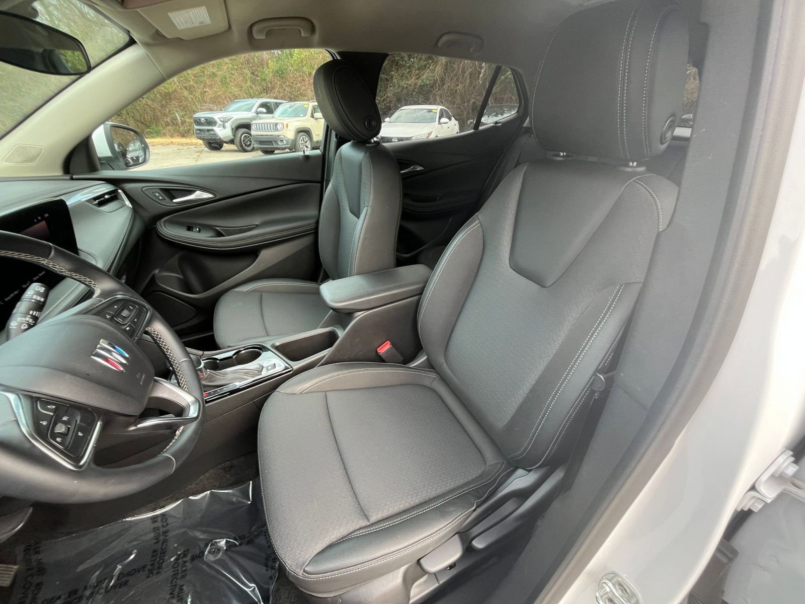 Thumbnail: 2025 Buick Encore GX - 31