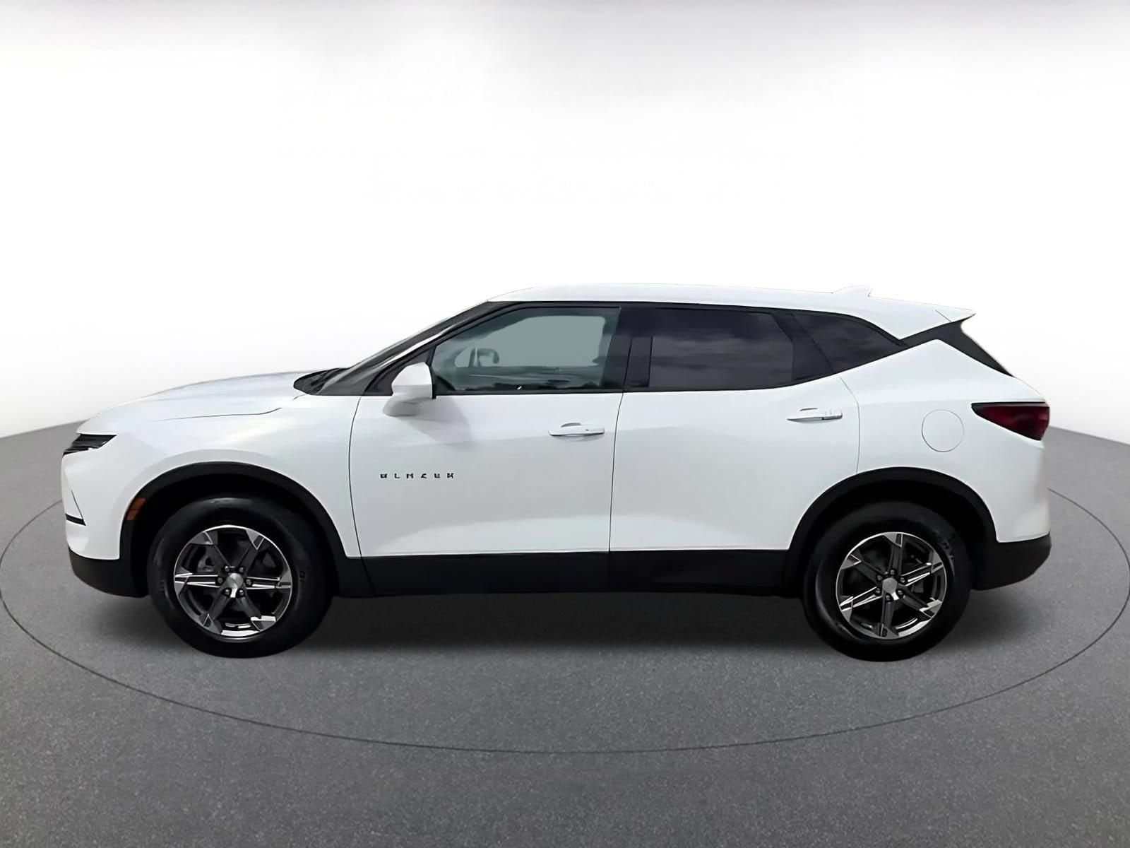 Thumbnail: 2026 Chevrolet Blazer - 9