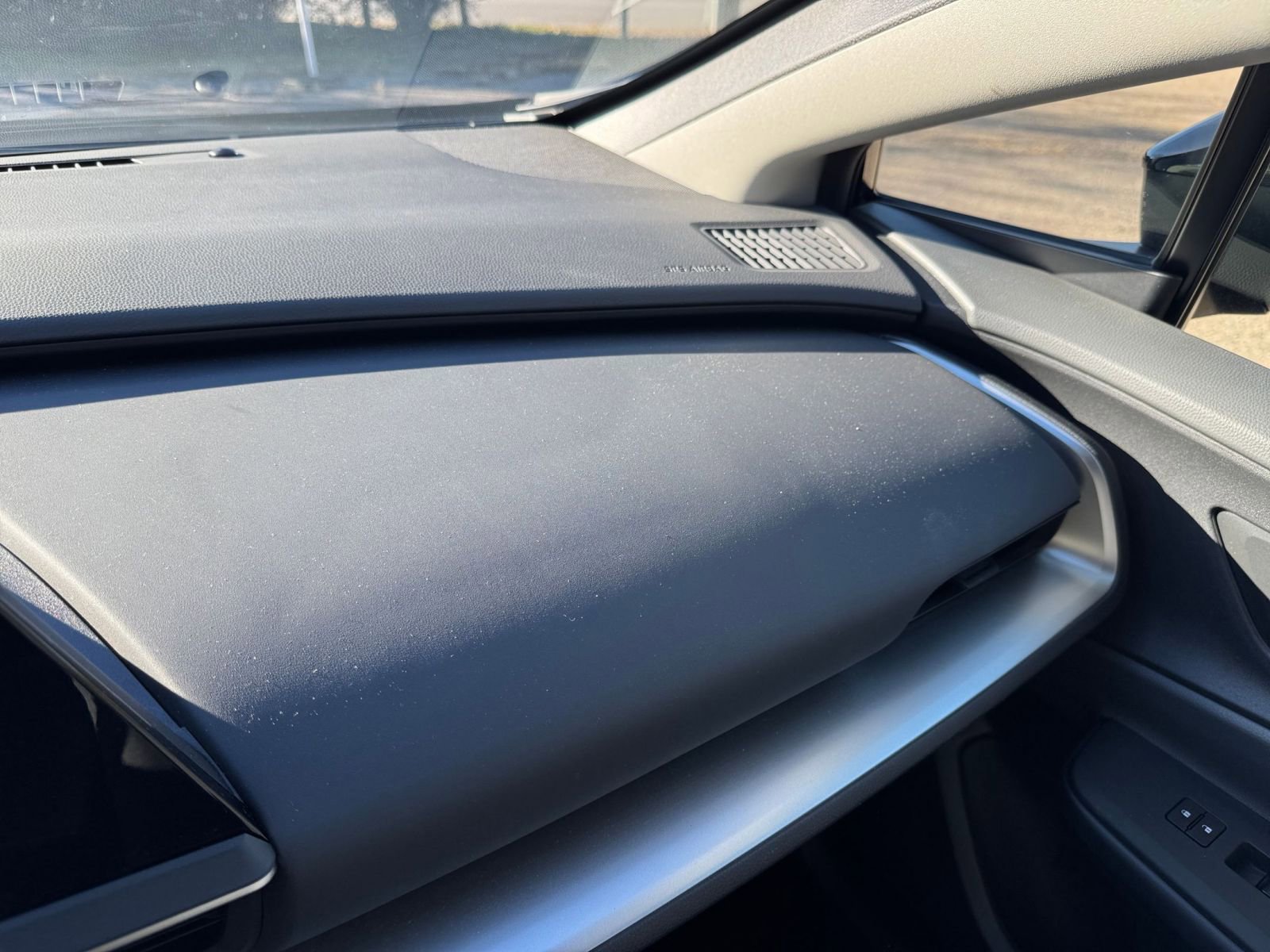 Thumbnail: 2025 Toyota Prius - 30