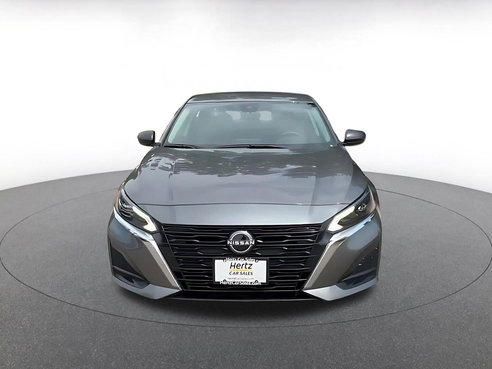 Thumbnail: 2025 Nissan Altima - 4