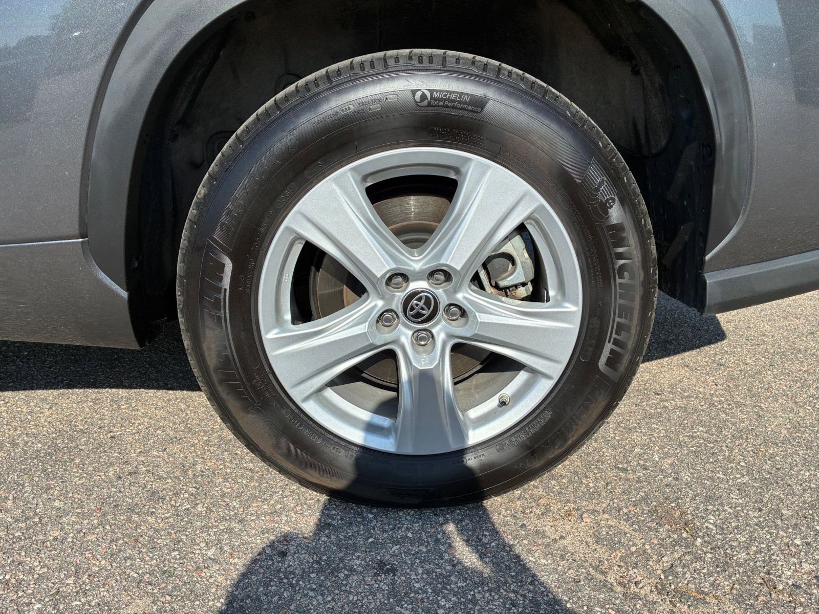 Thumbnail: 2025 Toyota Highlander - 31