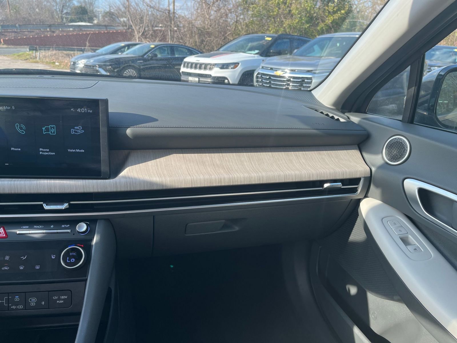 Thumbnail: 2025 Hyundai Sonata - 33