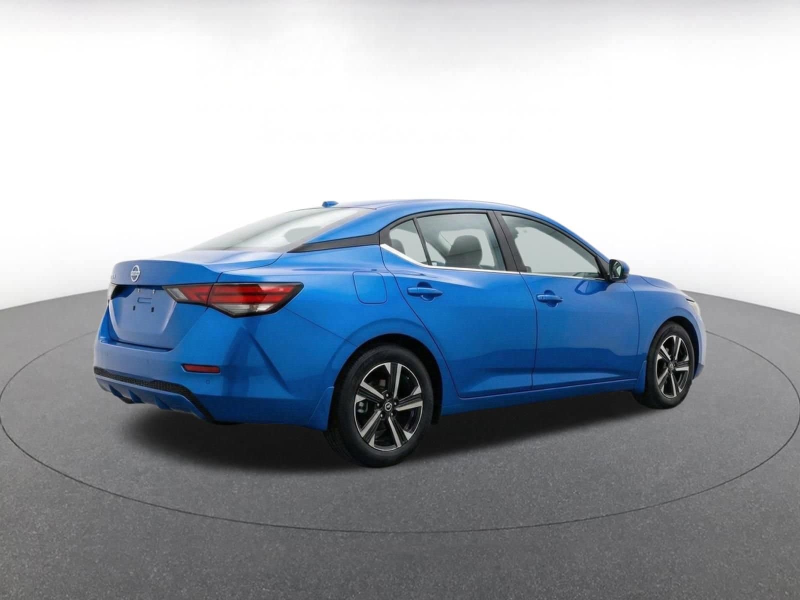 Thumbnail: 2025 Nissan Sentra - 9