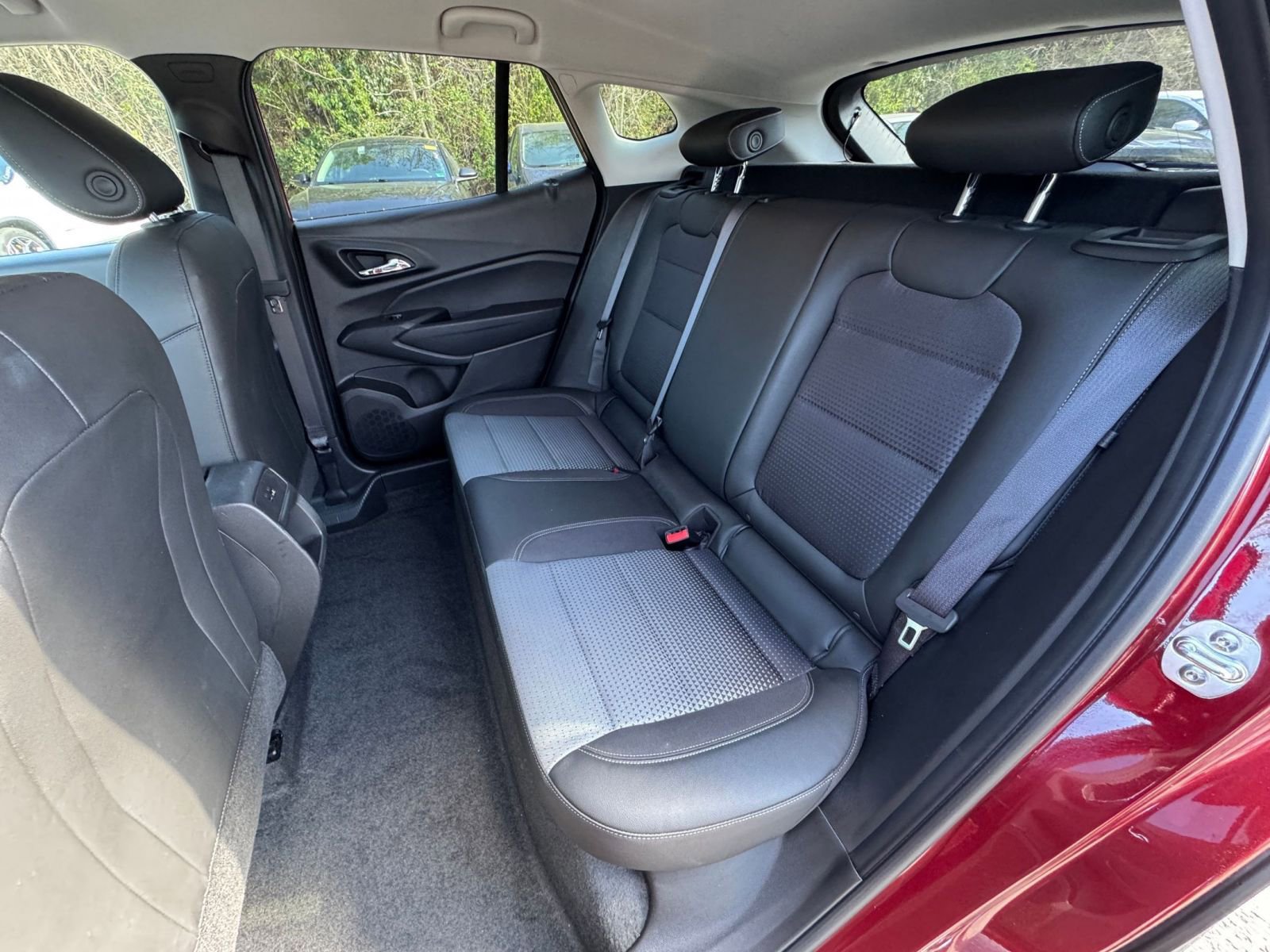 Thumbnail: 2025 Chevrolet Trax - 33