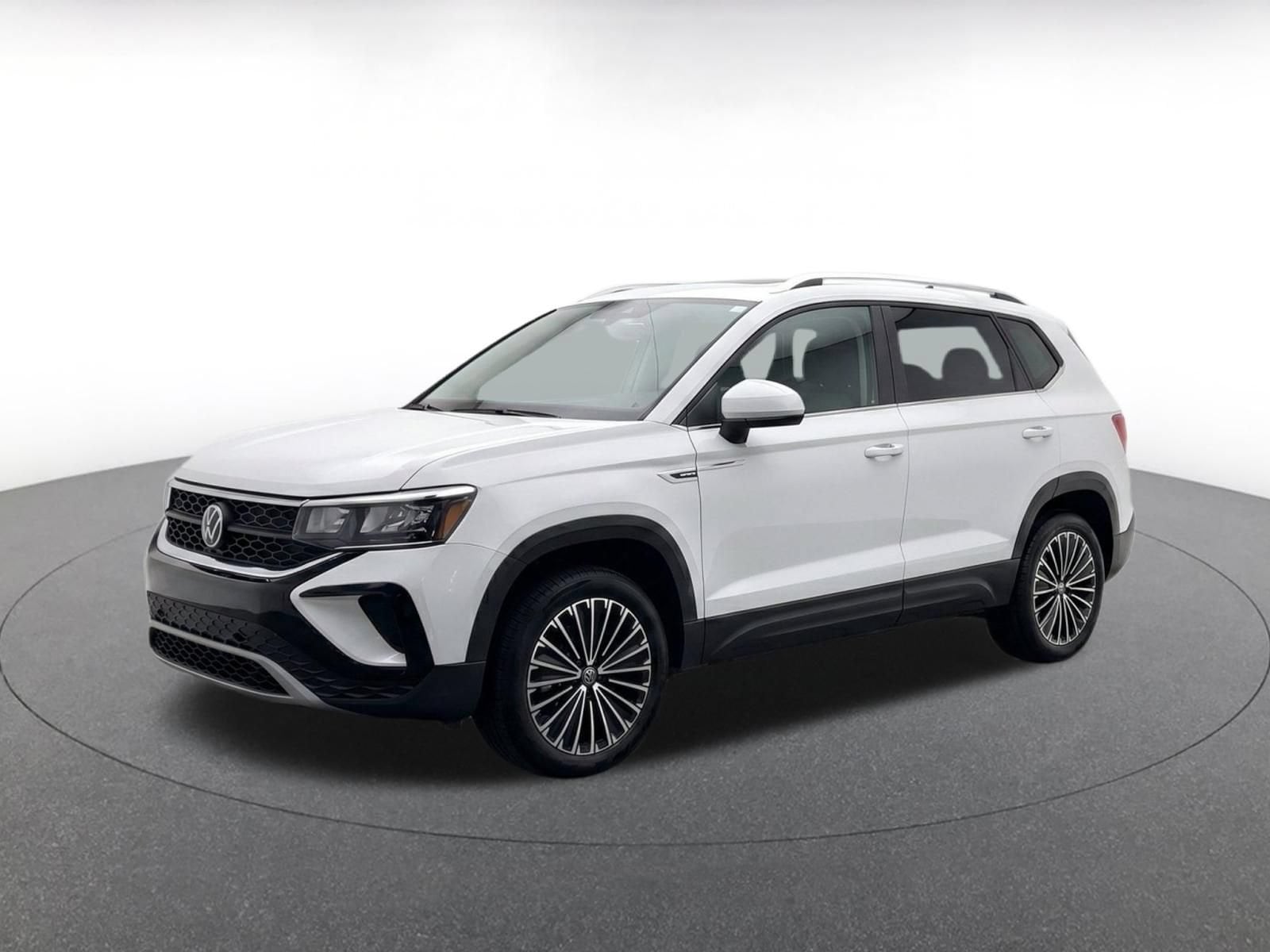Thumbnail: 2026 Volkswagen Taos - 3