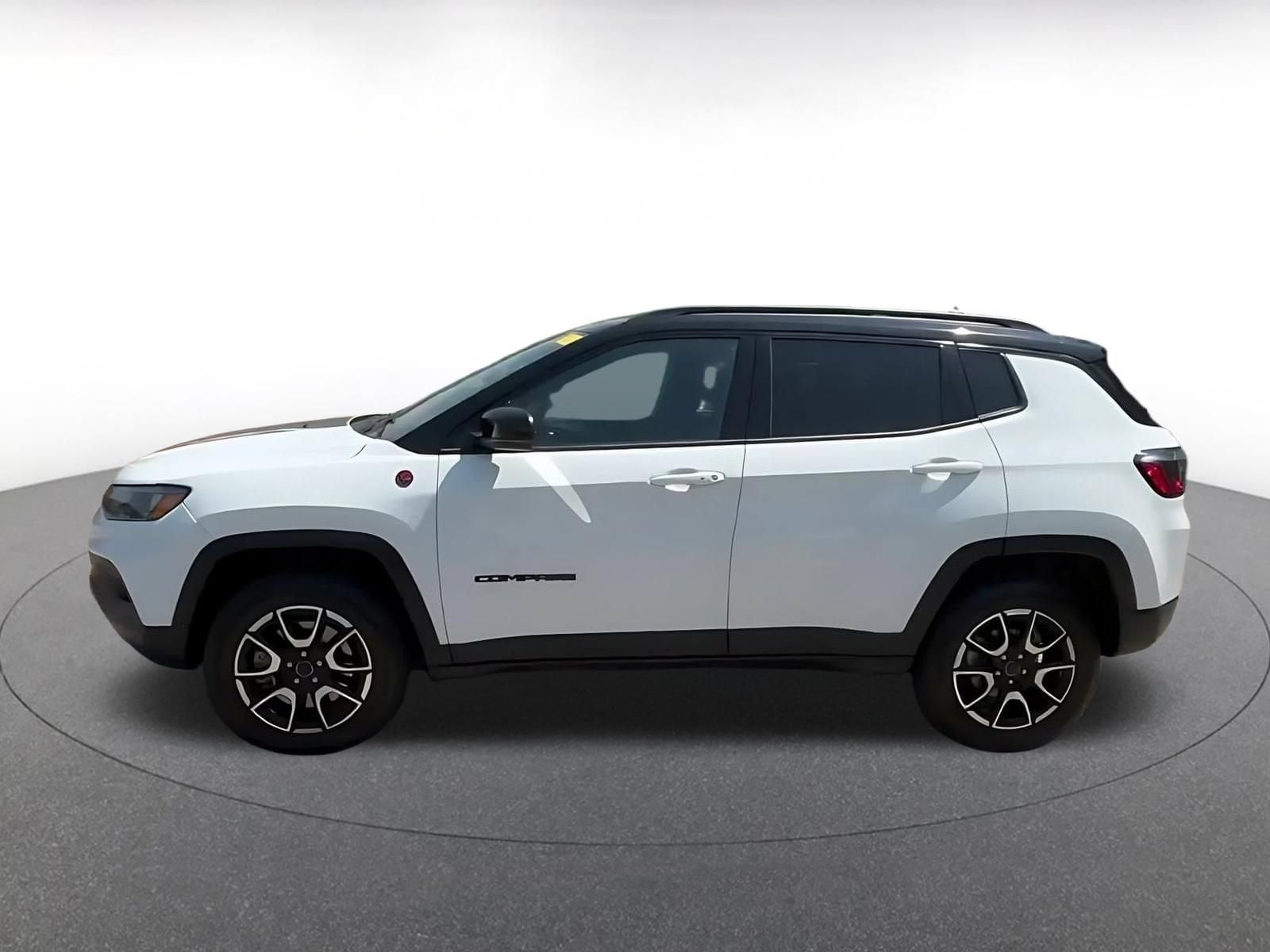 Thumbnail: 2025 Jeep Compass - 8