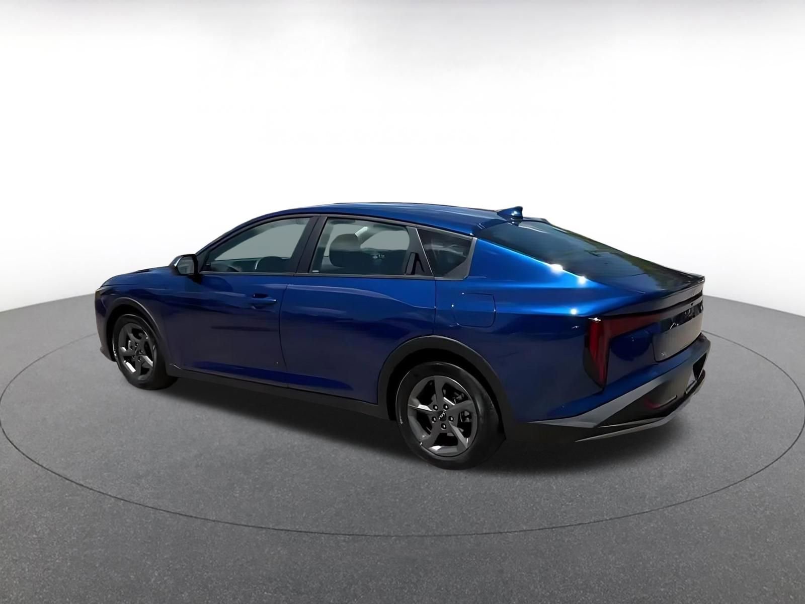 Thumbnail: 2025 Kia K4 - 10