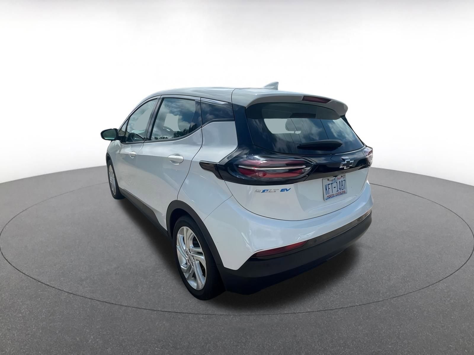 Thumbnail: 2023 Chevrolet Bolt EV - 5
