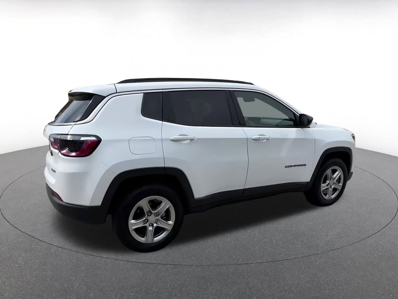 Thumbnail: 2023 Jeep Compass - 15