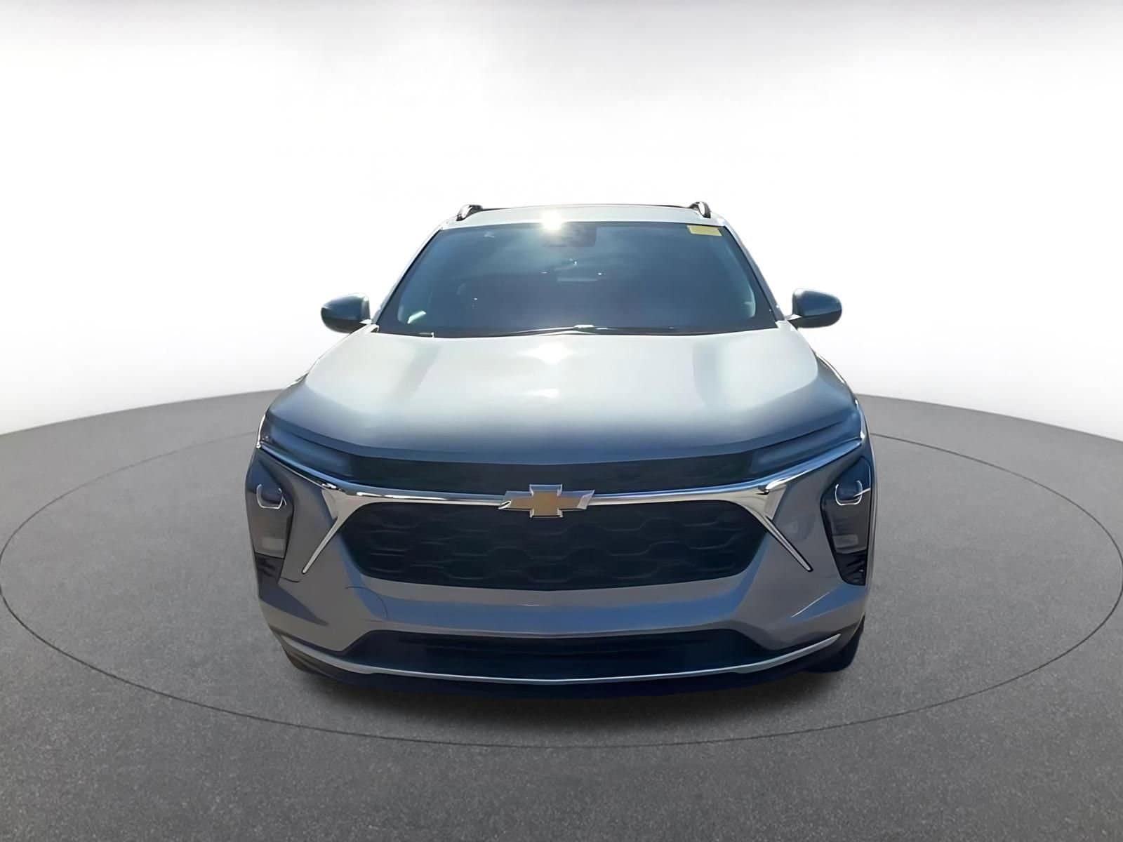 Thumbnail: 2025 Chevrolet Trax - 4