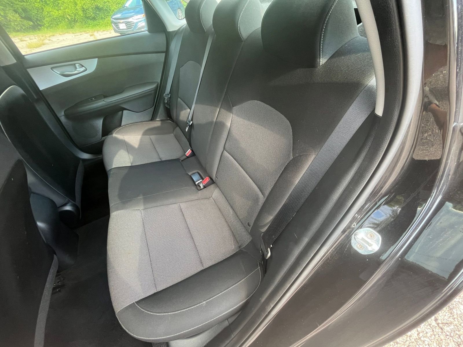 Thumbnail: 2023 Kia Forte - 32