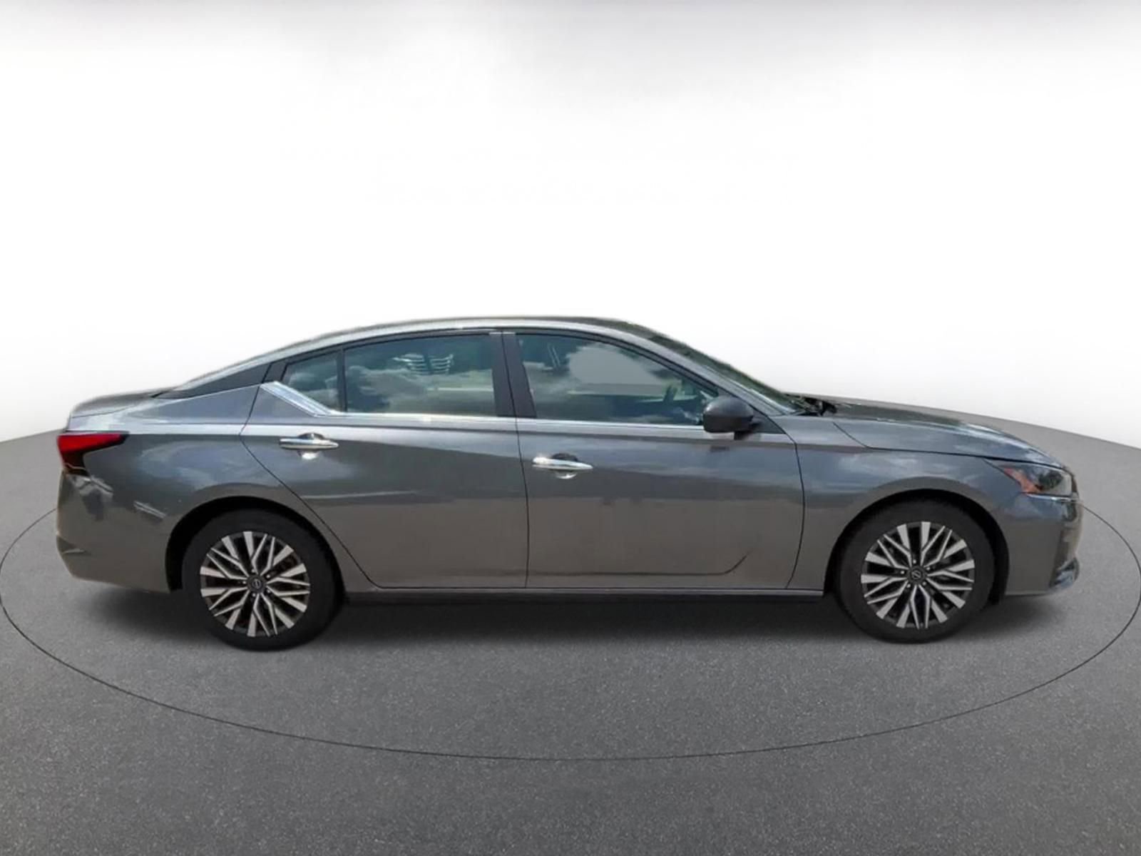 Thumbnail: 2025 Nissan Altima - 16