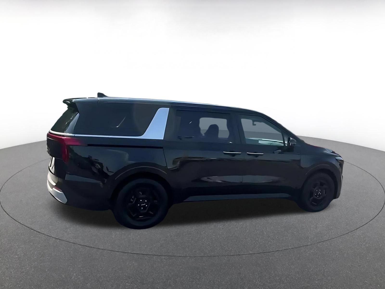 Thumbnail: 2026 Kia Carnival - 15