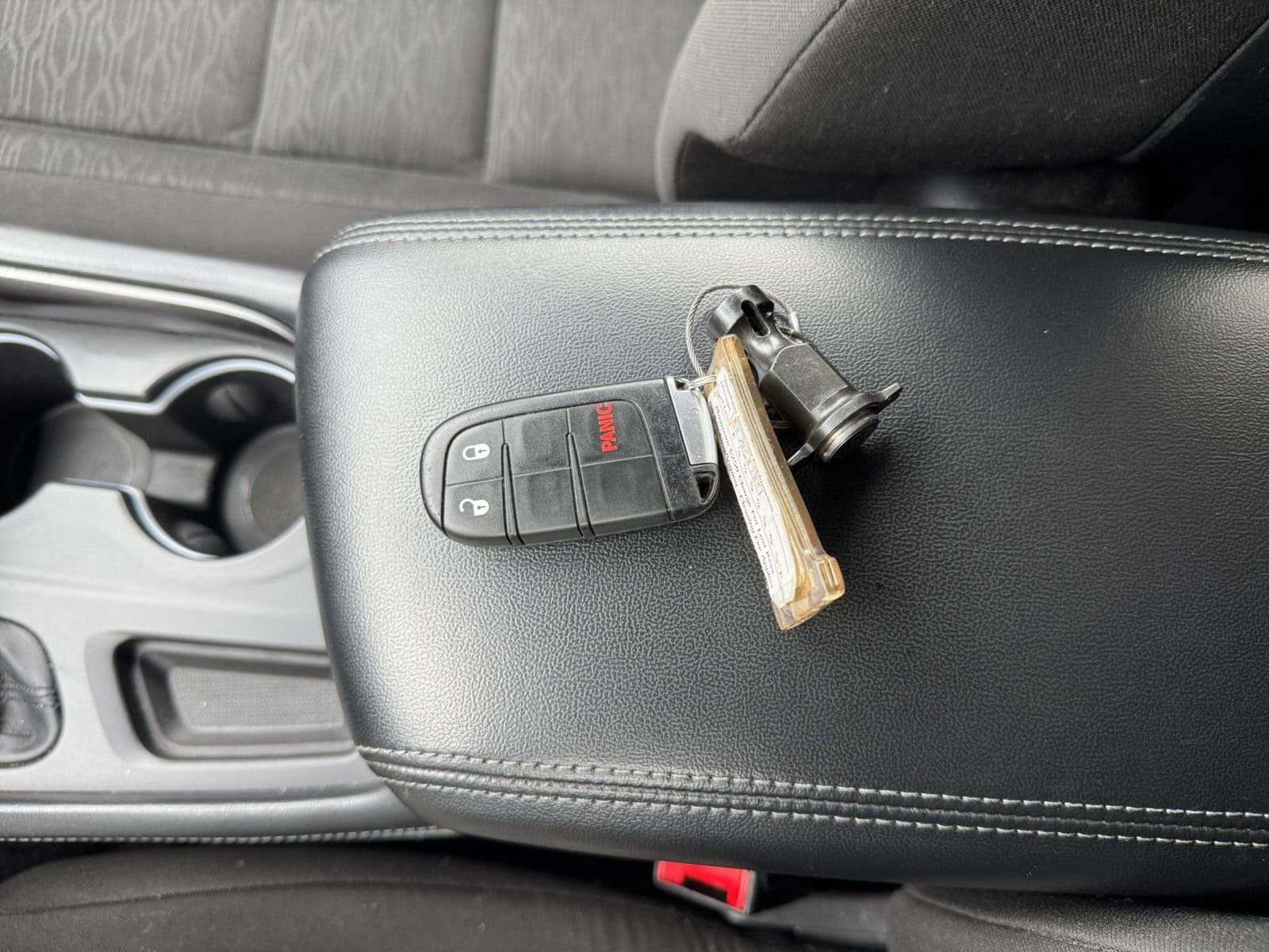 Thumbnail: 2023 Dodge Durango - 20