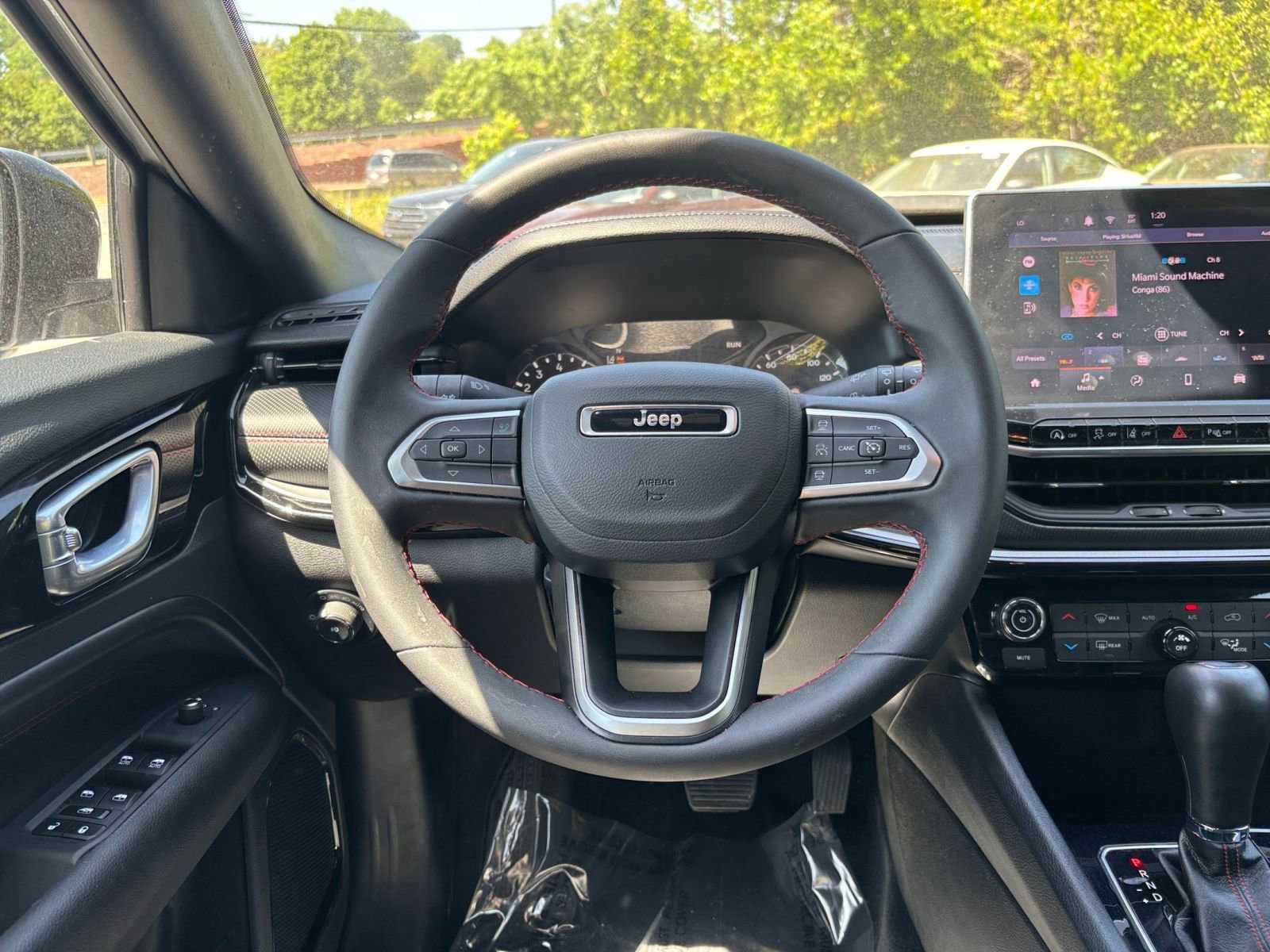 Thumbnail: 2025 Jeep Compass - 32