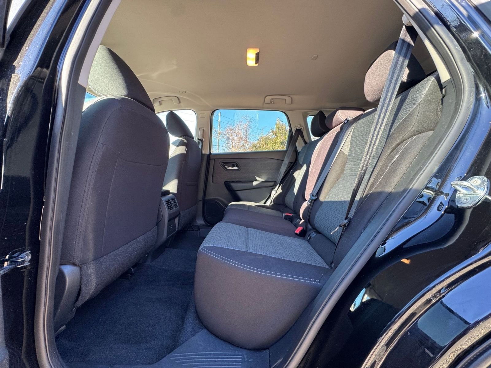 Thumbnail: 2023 Nissan Rogue - 21