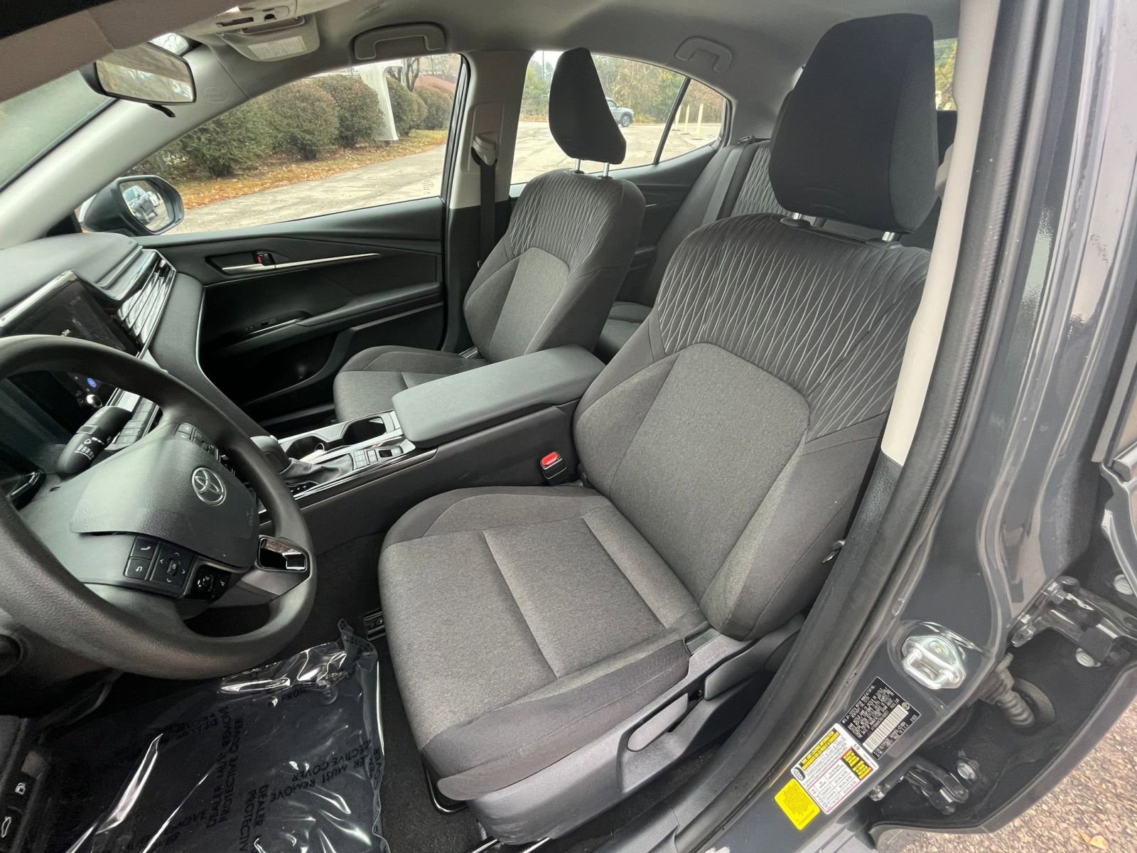 Thumbnail: 2025 Toyota Camry - 31