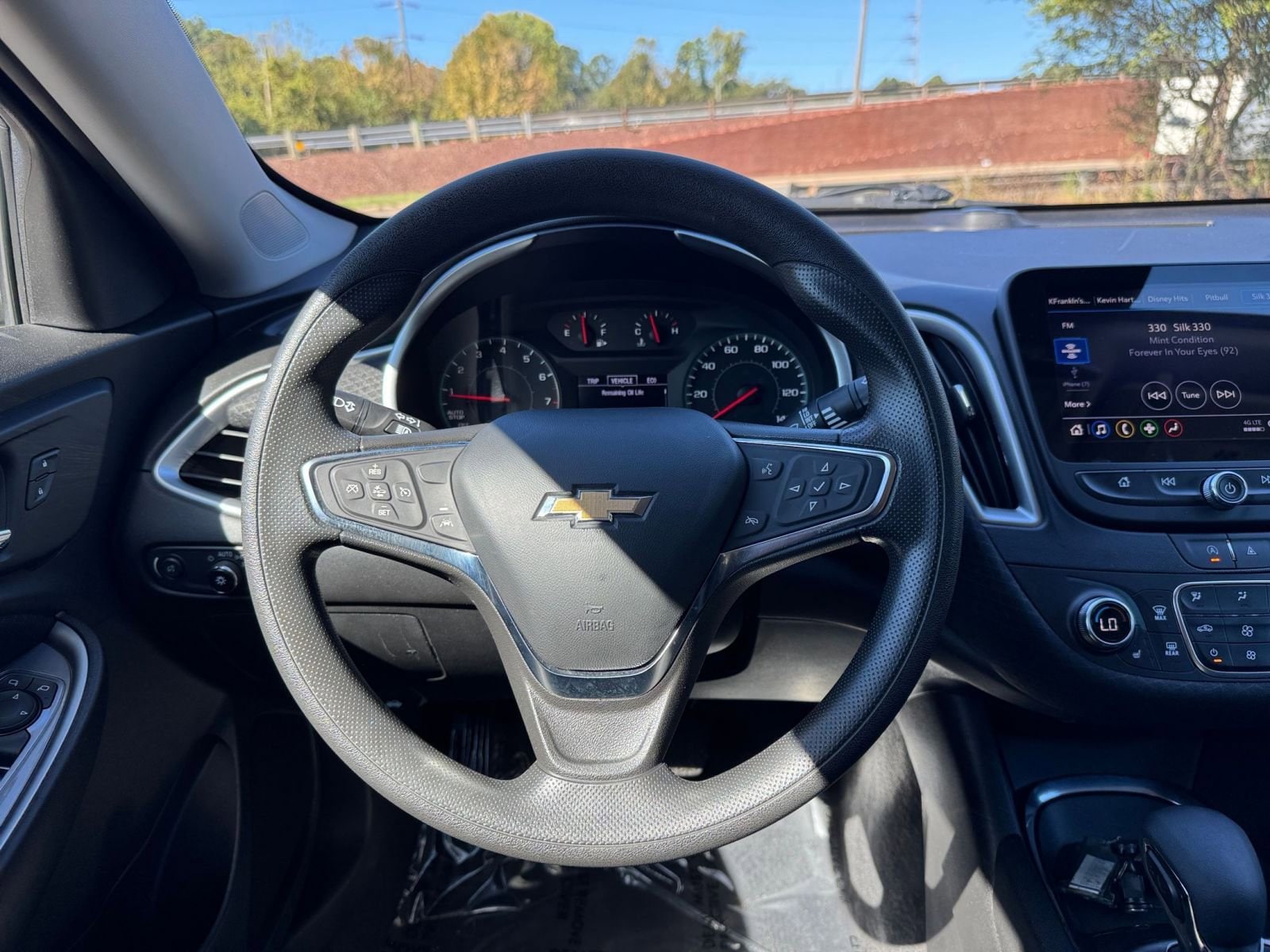 Thumbnail: 2023 Chevrolet Malibu - 29