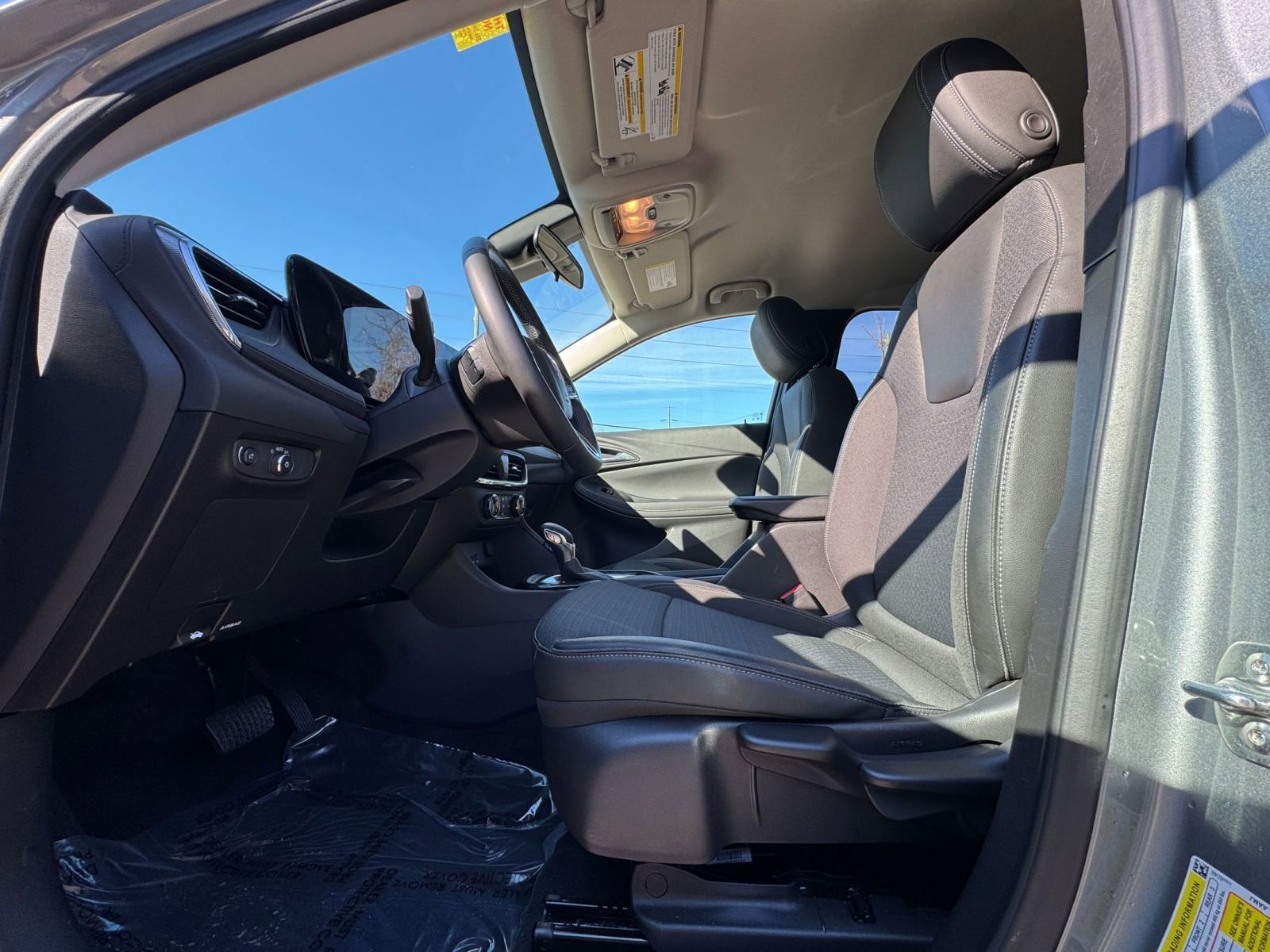 Thumbnail: 2025 Buick Encore GX - 22