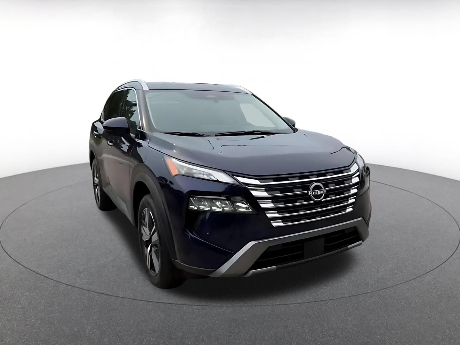 Thumbnail: 2026 Nissan Rogue - 3