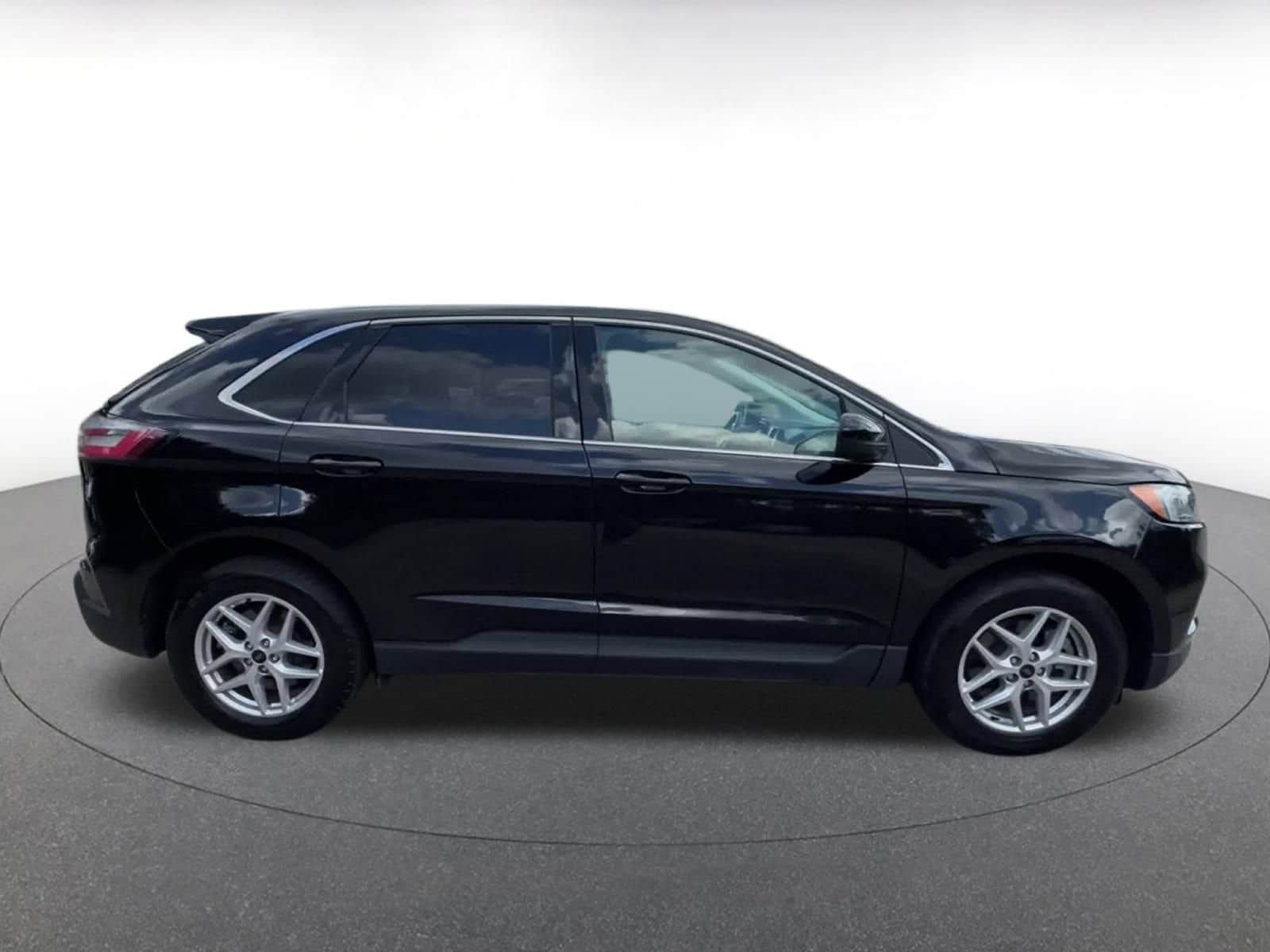 Thumbnail: 2024 Ford Edge - 16