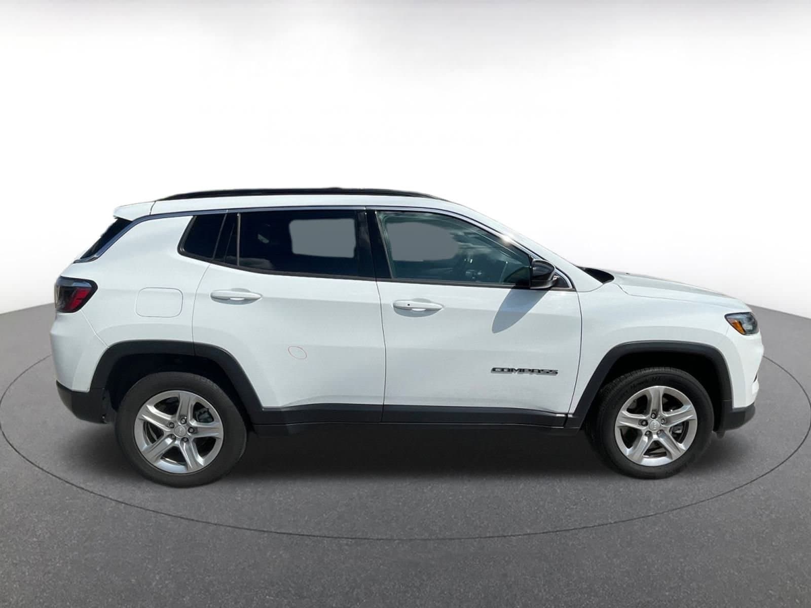 Thumbnail: 2023 Jeep Compass - 8