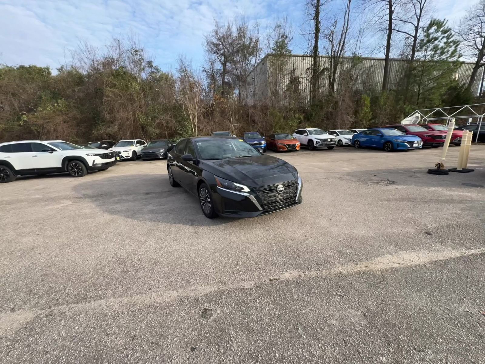 Thumbnail: 2025 Nissan Altima - 16