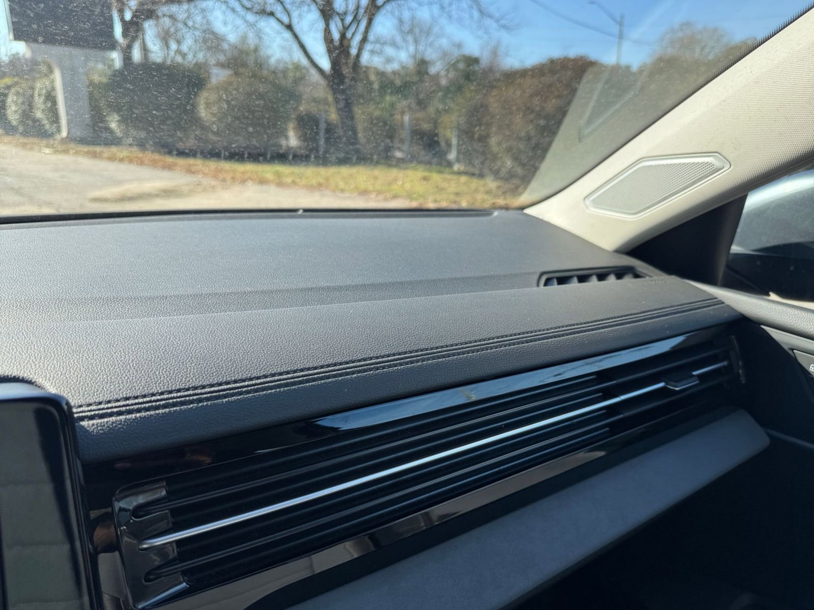 Thumbnail: 2025 Volkswagen Jetta - 30