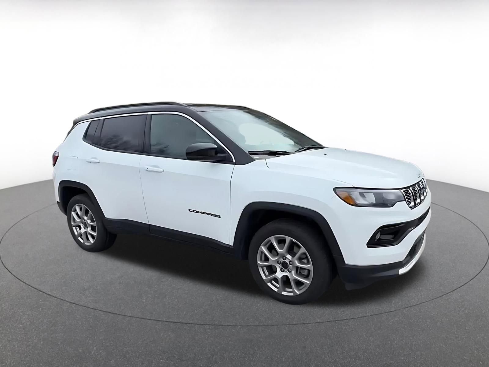 Thumbnail: 2025 Jeep Compass - 2