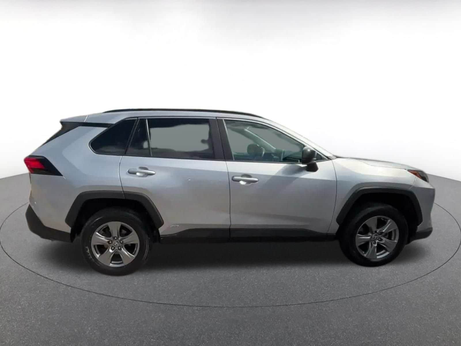 Thumbnail: 2024 Toyota RAV4 - 15