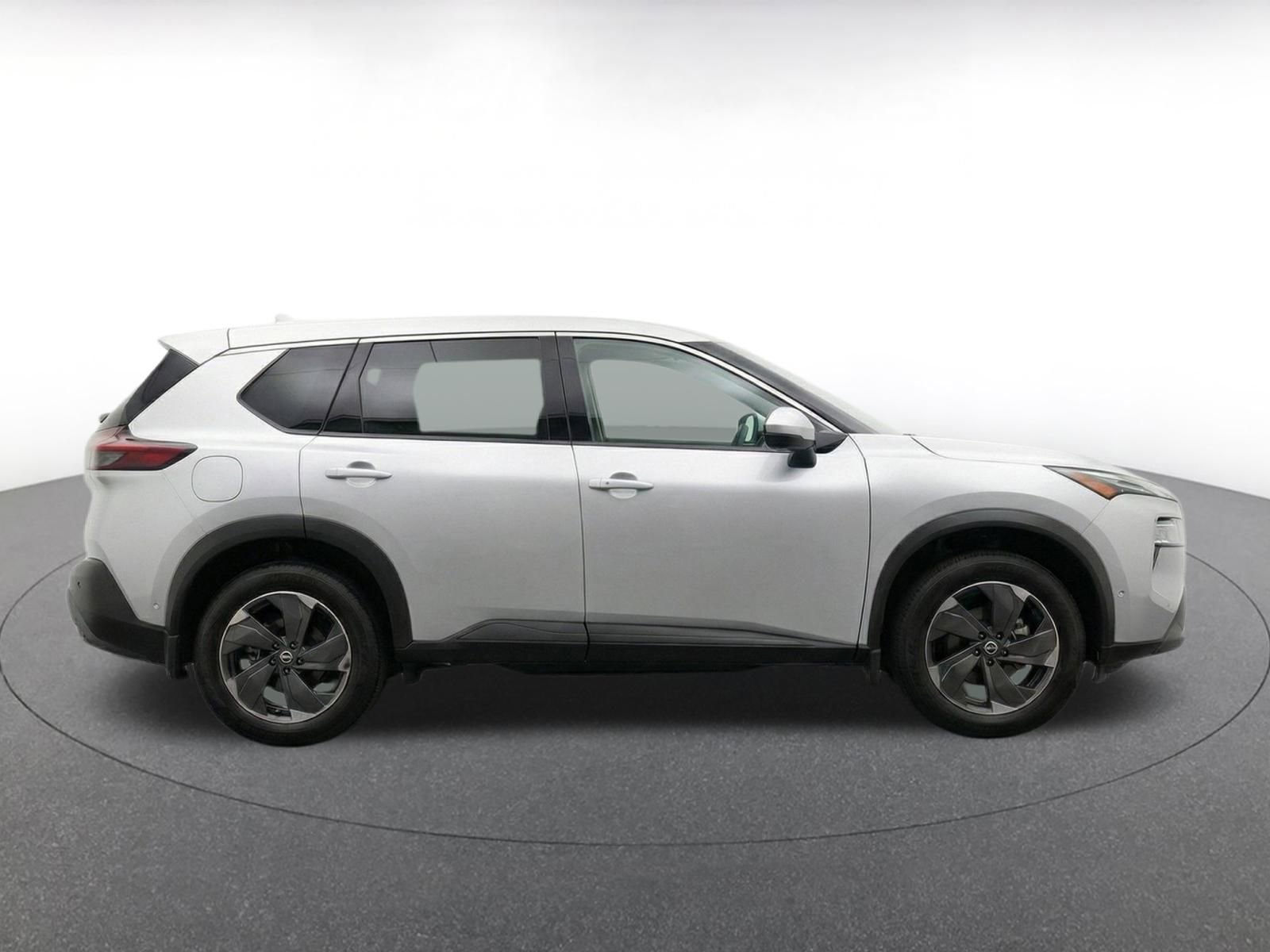 Thumbnail: 2025 Nissan Rogue - 10