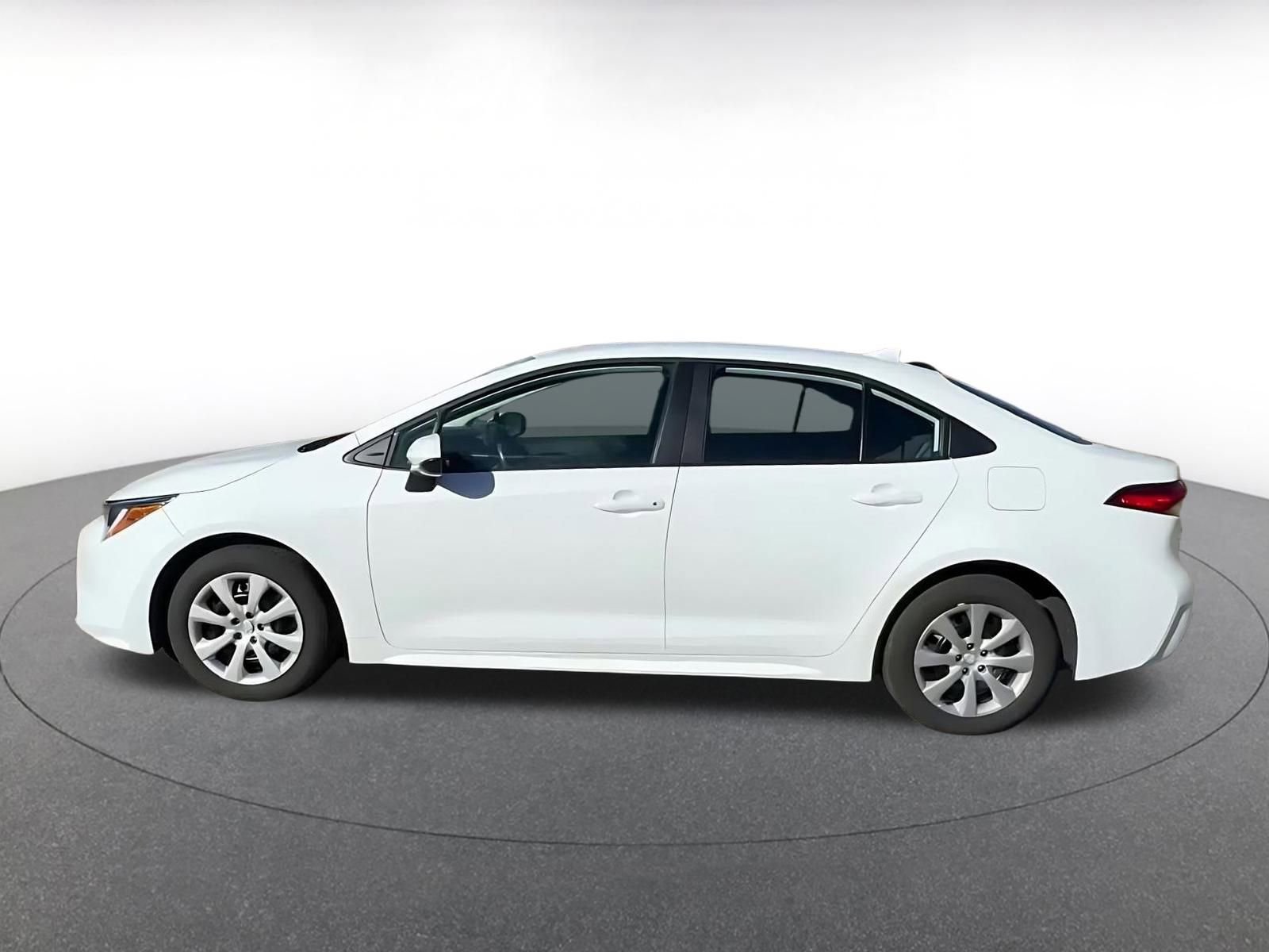 Thumbnail: 2025 Toyota Corolla - 9