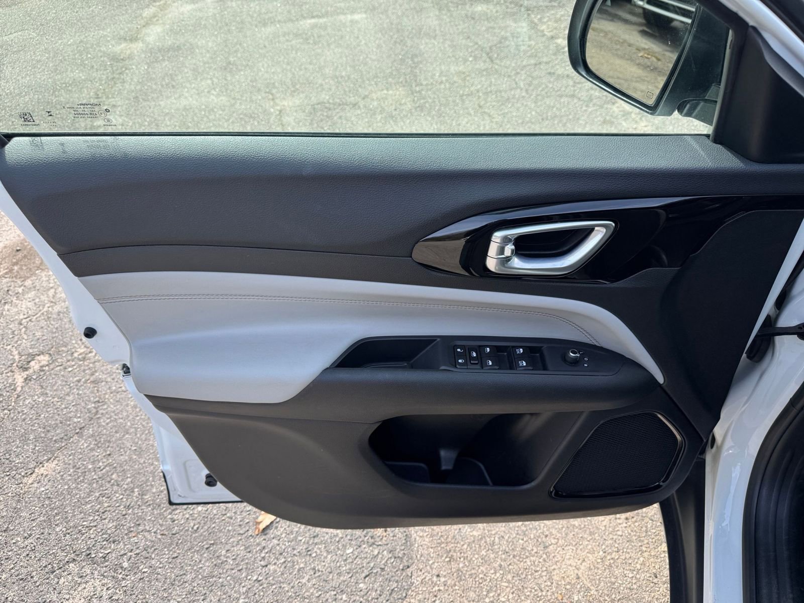 Thumbnail: 2025 Jeep Compass - 18