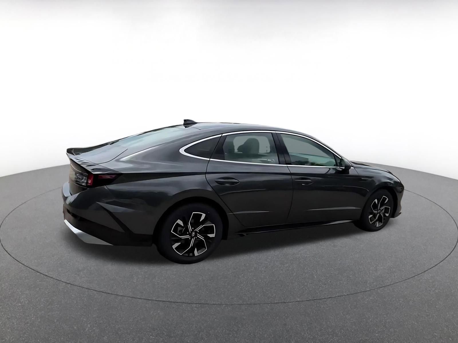 Thumbnail: 2025 Hyundai Sonata - 15