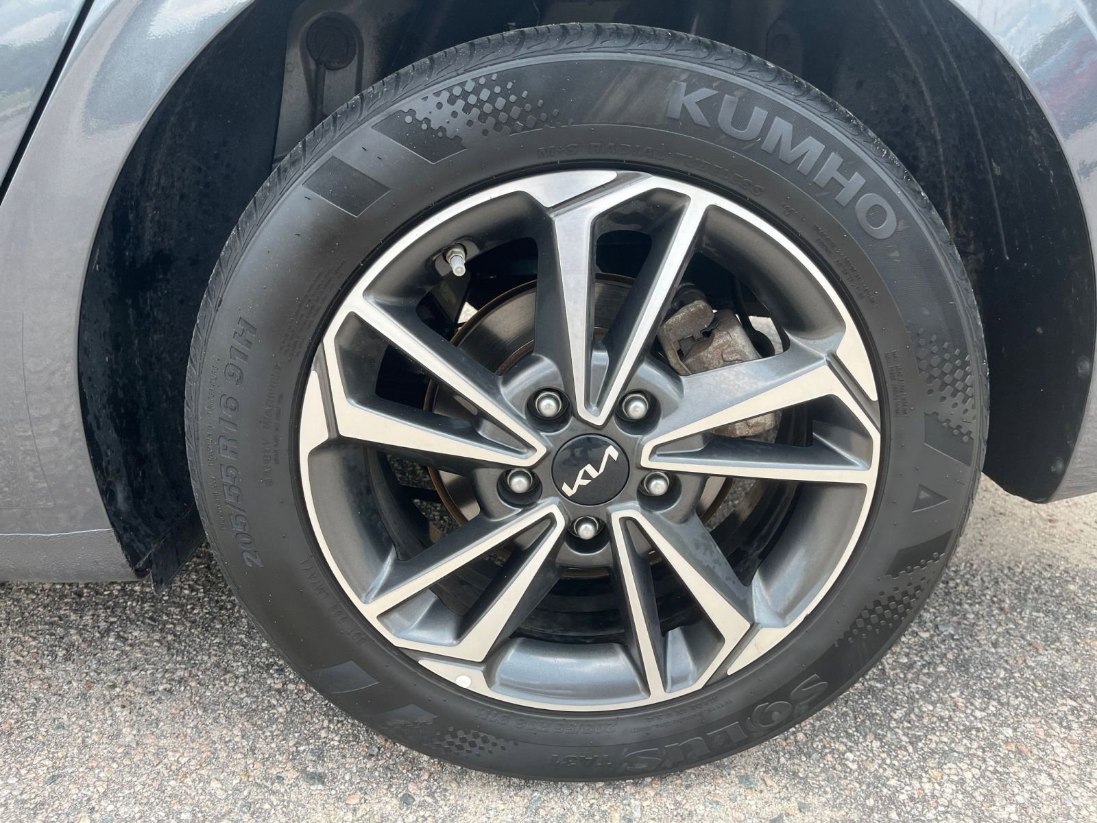 2023 Kia Forte LXS 19