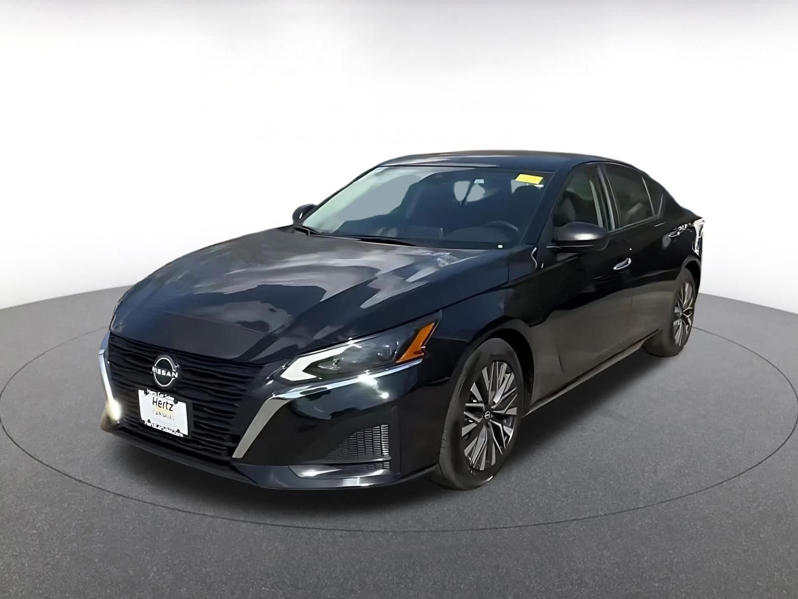 Thumbnail: 2025 Nissan Altima - 7