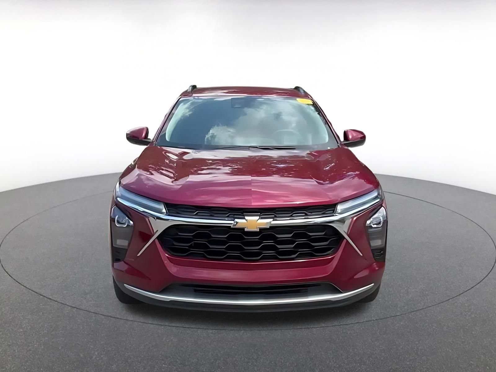 Thumbnail: 2025 Chevrolet Trax - 5