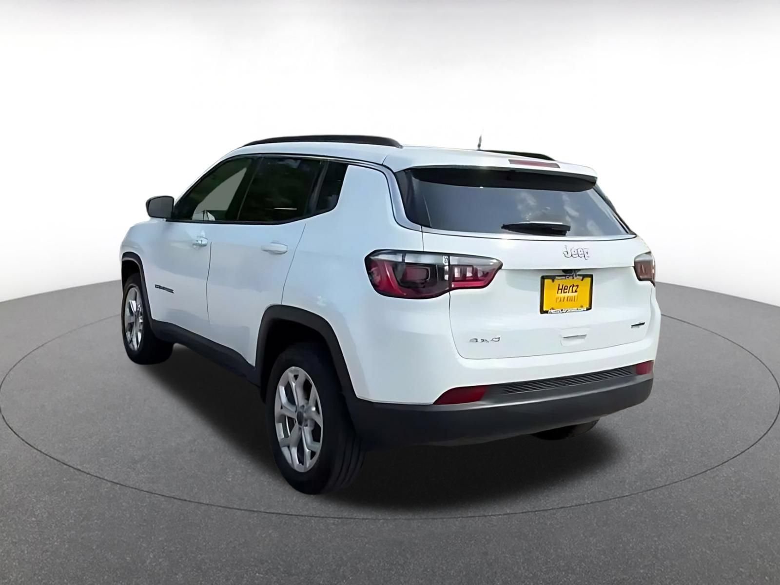Thumbnail: 2025 Jeep Compass - 10