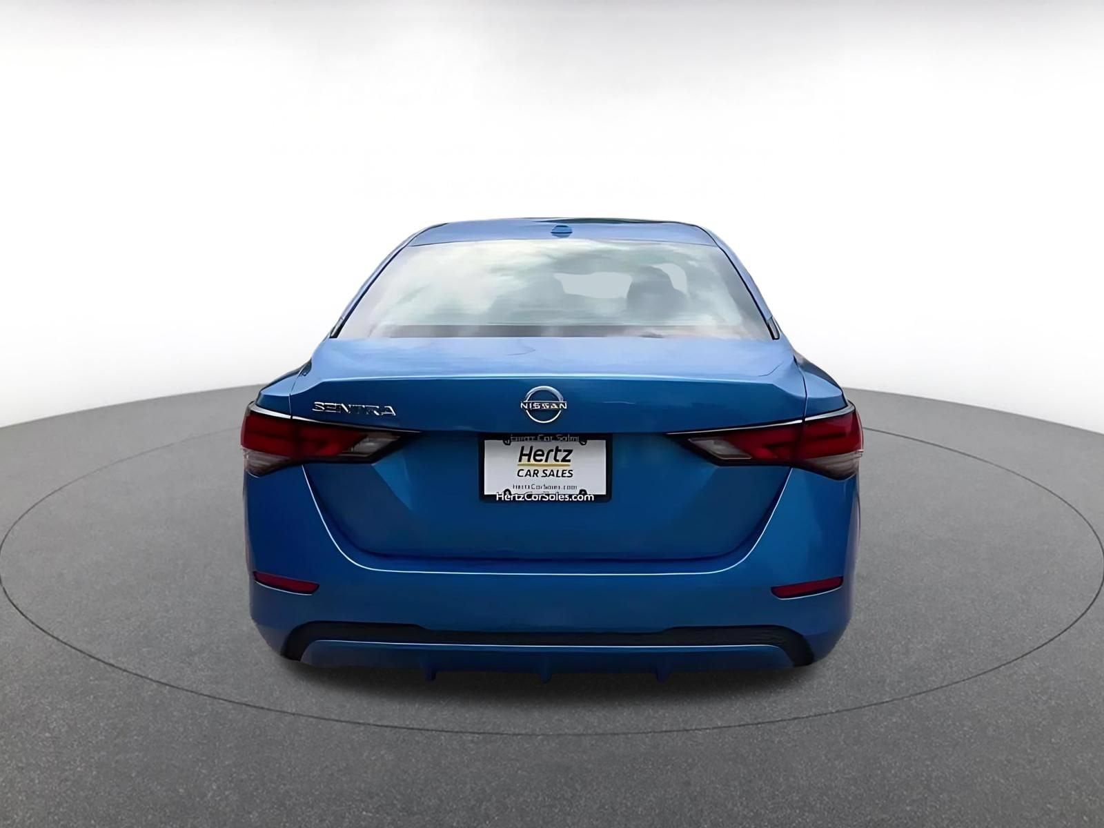 Thumbnail: 2025 Nissan Sentra - 10
