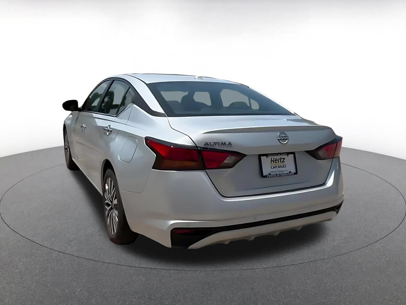 Thumbnail: 2025 Nissan Altima - 10